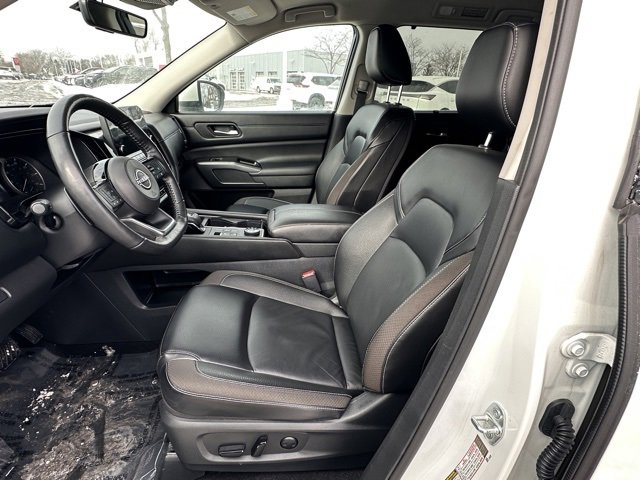 Certified 2024 Nissan Pathfinder SL image 22