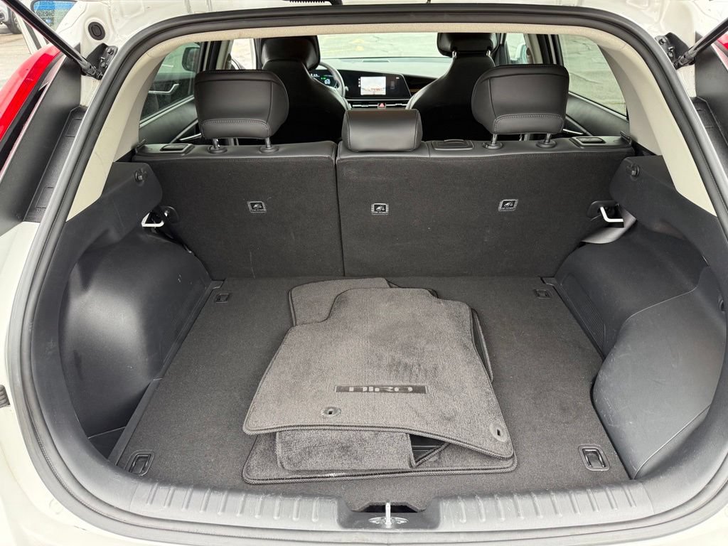 Used 2024 Kia Niro EX w/ EX Cold Weather Package FWD image 28