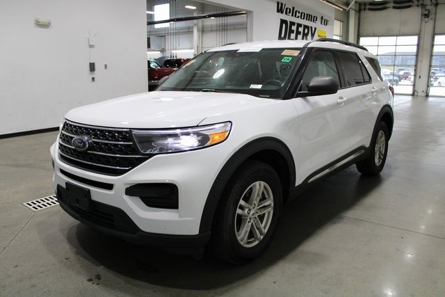 Used 2023 Ford Explorer XLT image 32