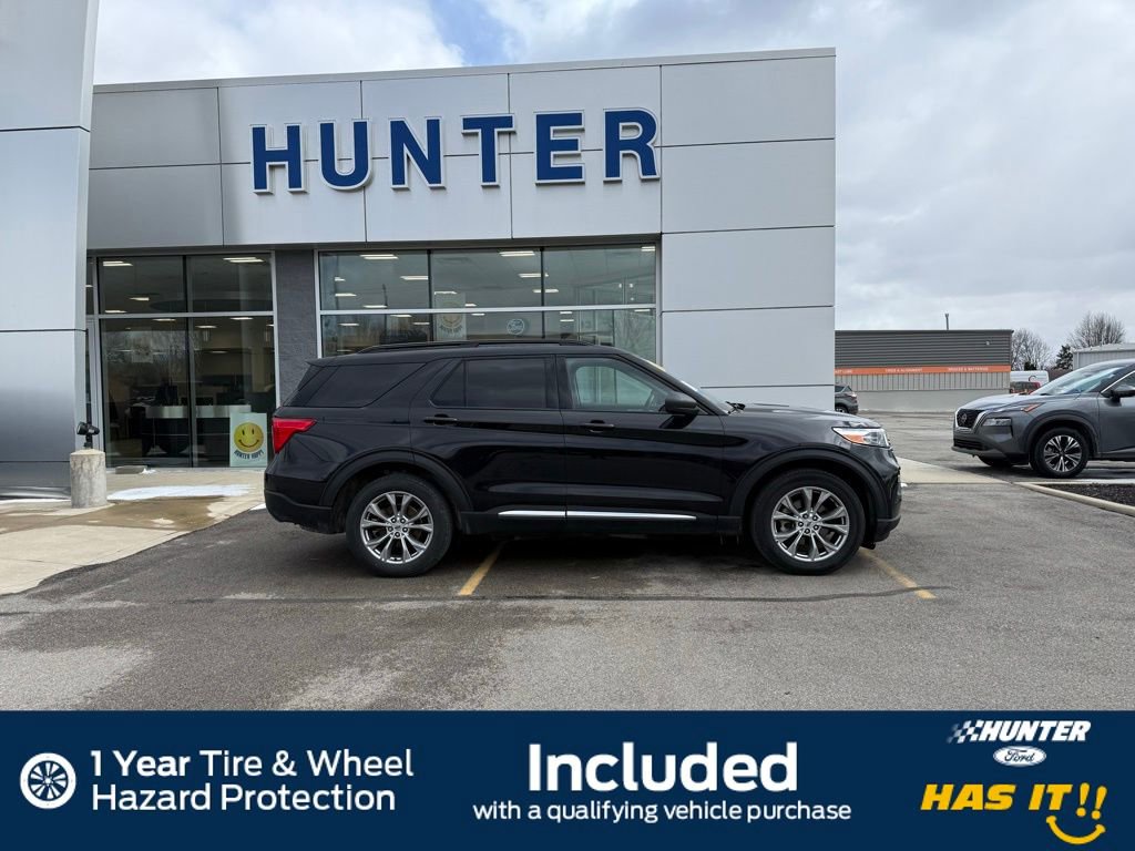 Used 2023 Ford Explorer XLT w/ Equipment Group 202A image 10