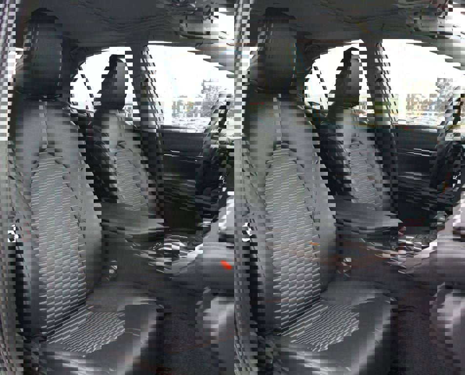 Used 2024 Toyota Camry SE image 21