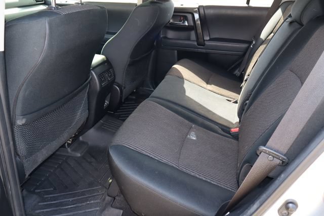 Used 2020 Toyota 4Runner TRD Off-Road AWD/4WD image 5