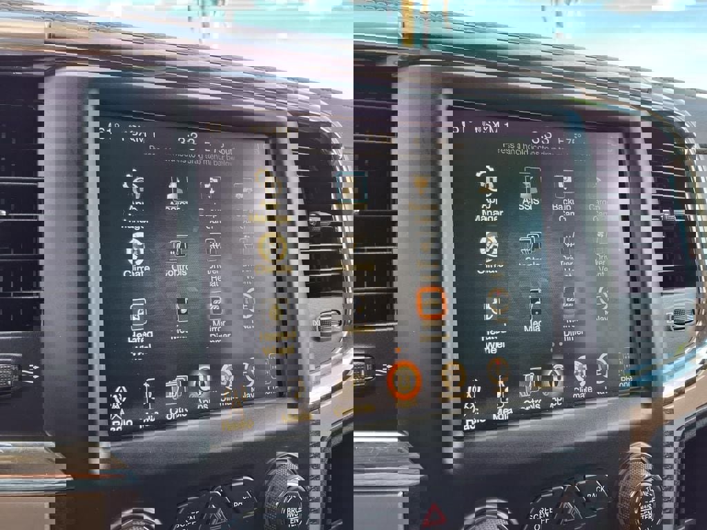 Used 2017 RAM 3500 Laramie Longhorn image 3