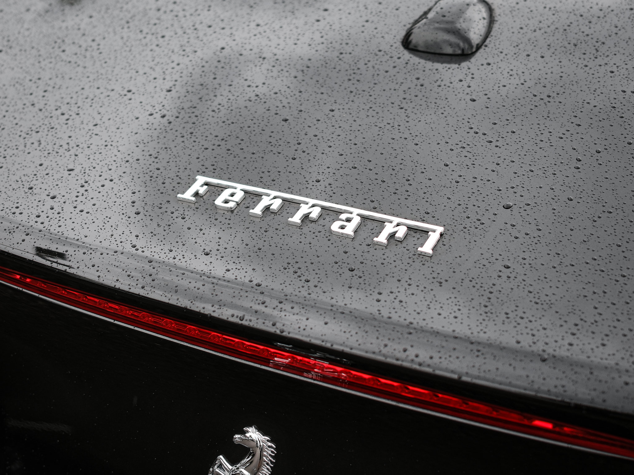 Used 2017 Ferrari California T RWD image 36