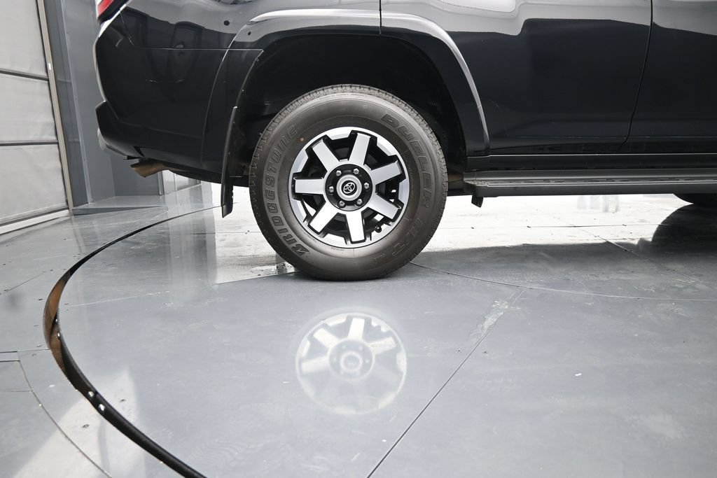 Used 2023 Toyota 4Runner TRD Off-Road Premium AWD/4WD image 10
