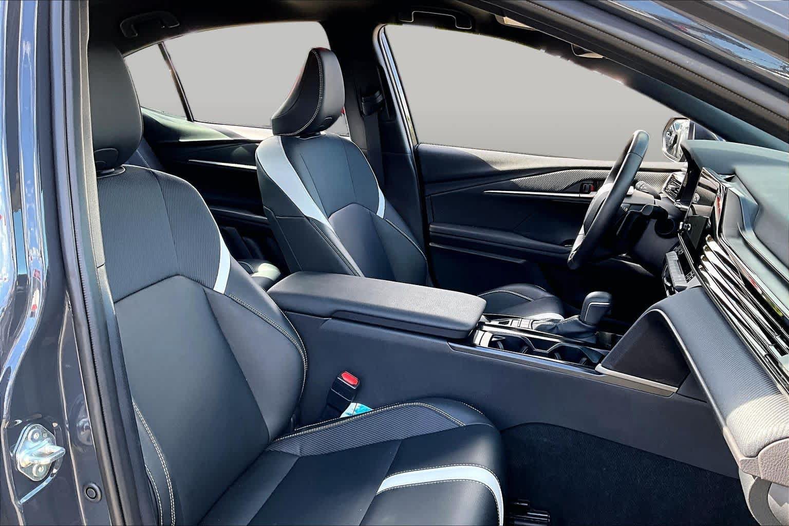 Certified 2025 Toyota Camry SE w/ Convenience Package FWD image 8
