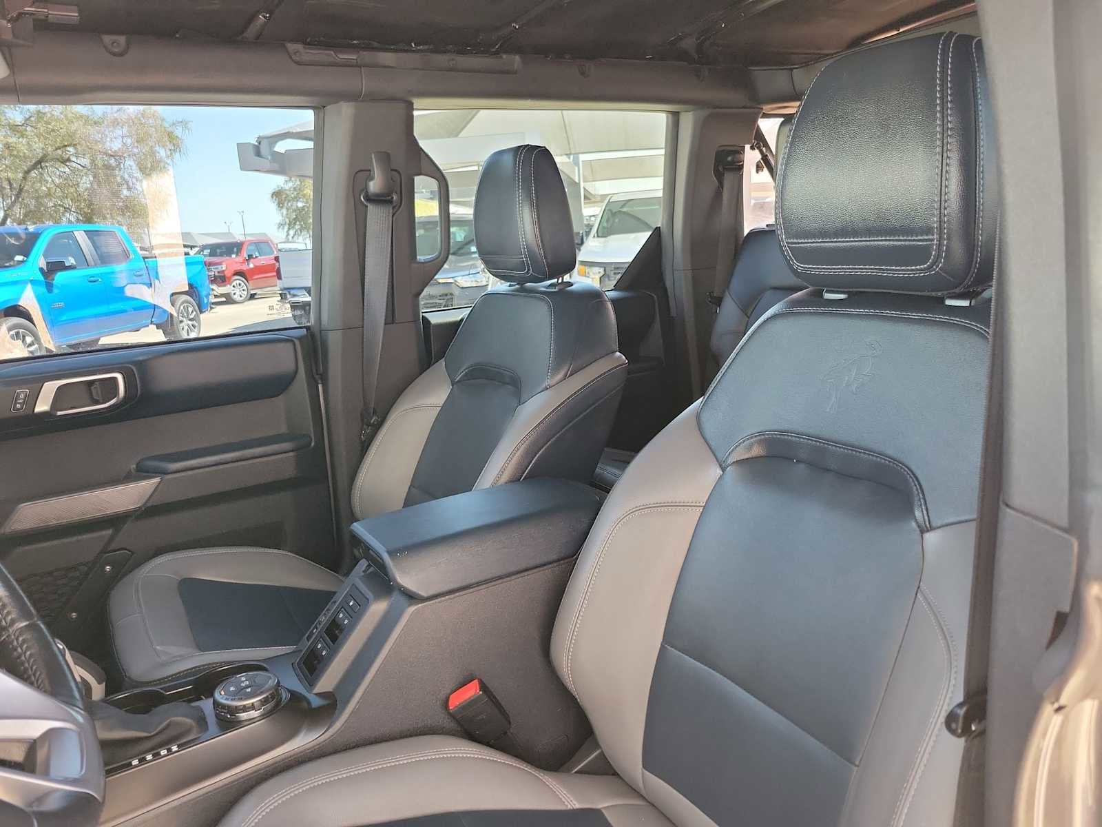 Used 2022 Ford Bronco Outer Banks image 11