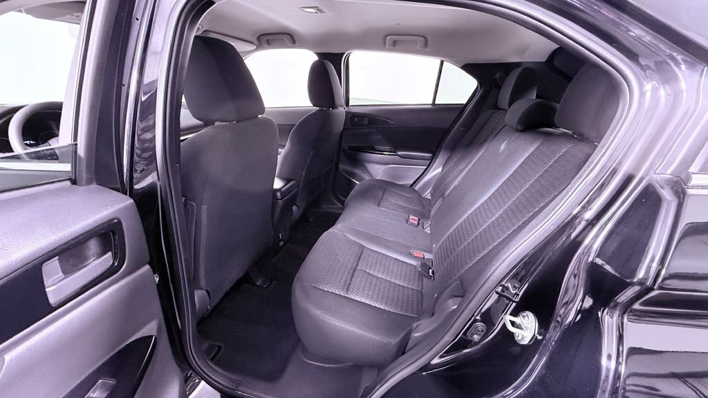 Used 2022 Mitsubishi Eclipse Cross LE image 19