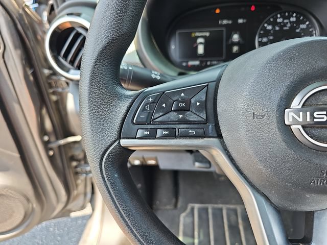 Used 2022 Nissan Kicks SV FWD image 13