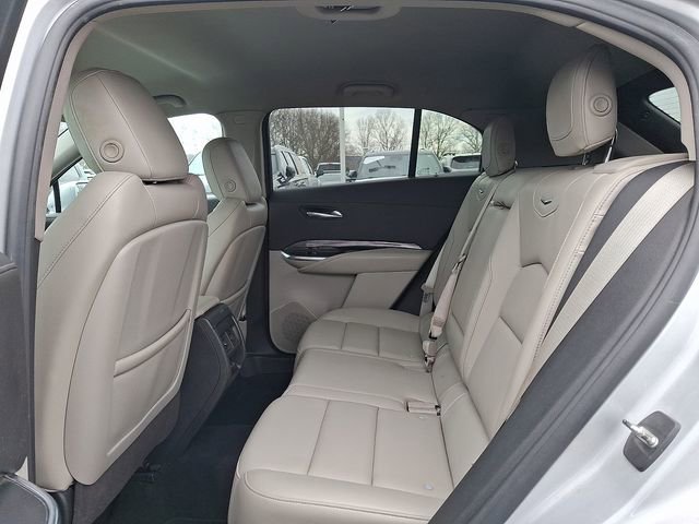 Used 2021 Cadillac XT4 Luxury w/ Trailering Package AWD/4WD image 10