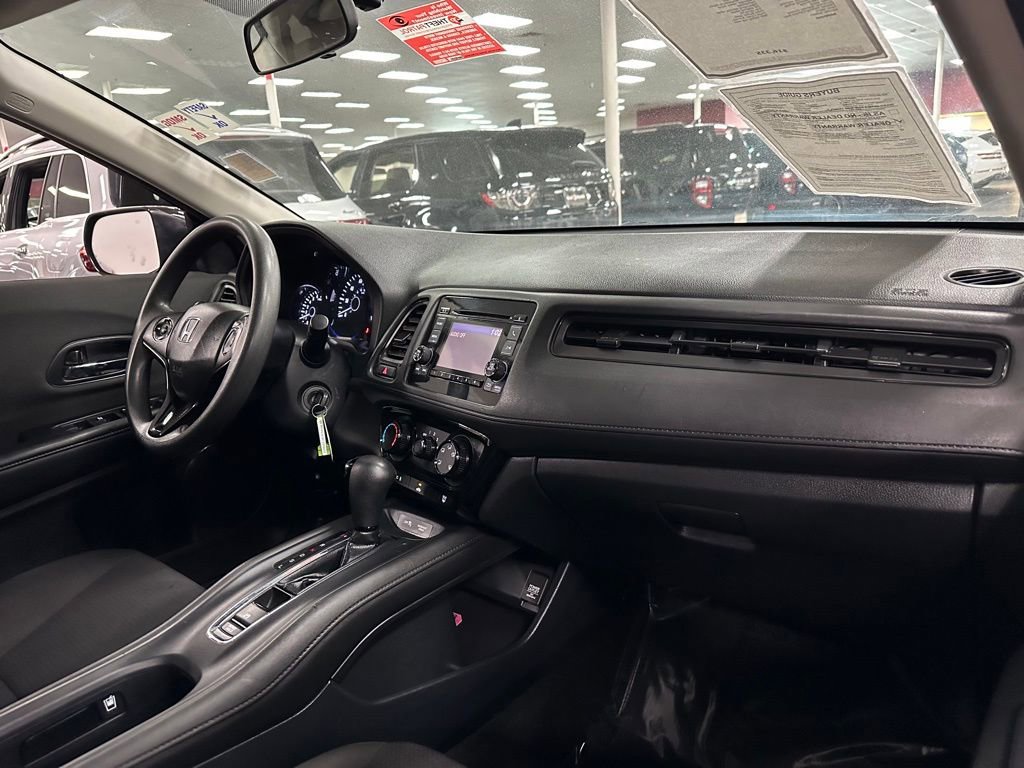 Used 2019 Honda HR-V LX image 32