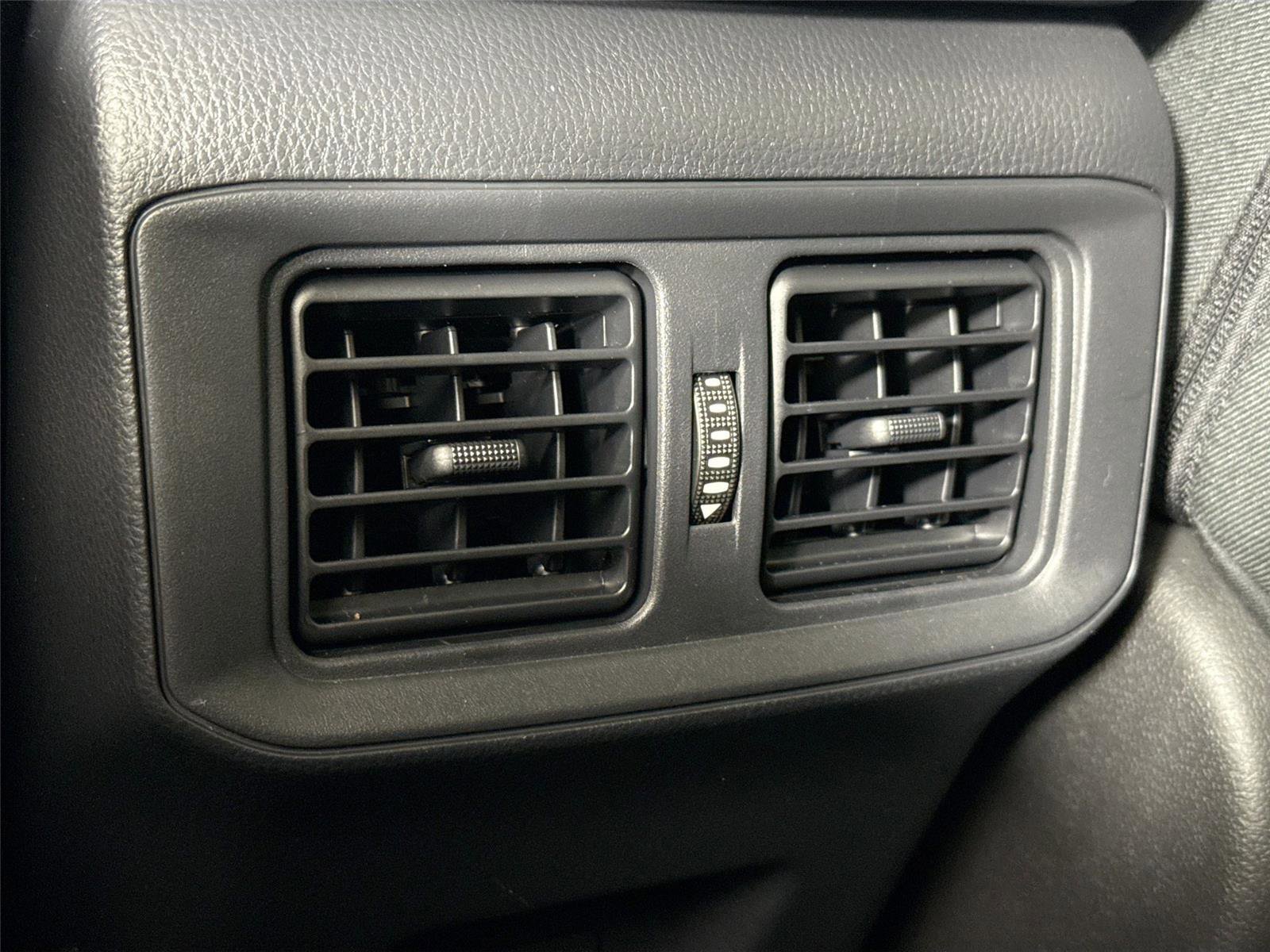 Certified 2024 Toyota RAV4 LE AWD/4WD image 32