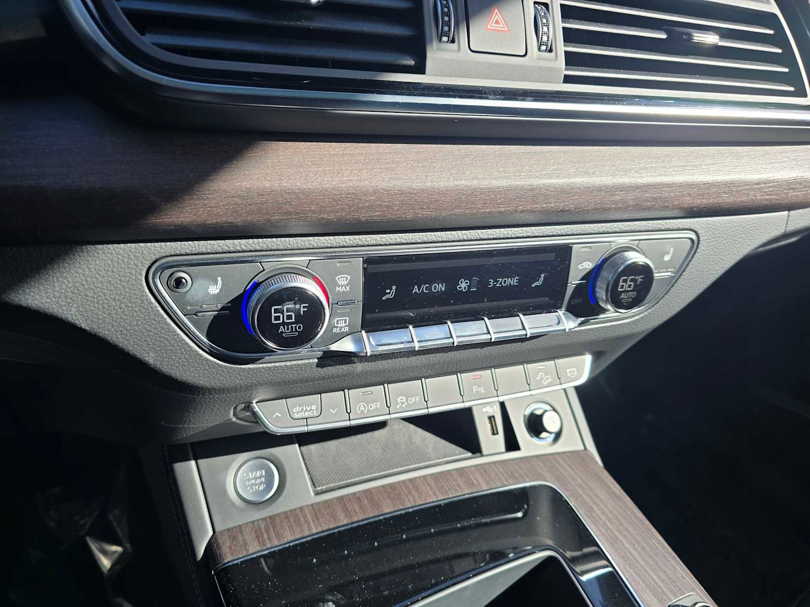 Used 2021 Audi Q5 Premium Plus image 31