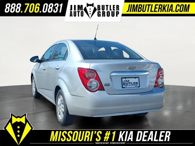 Used 2015 Chevrolet Sonic LT FWD image 5