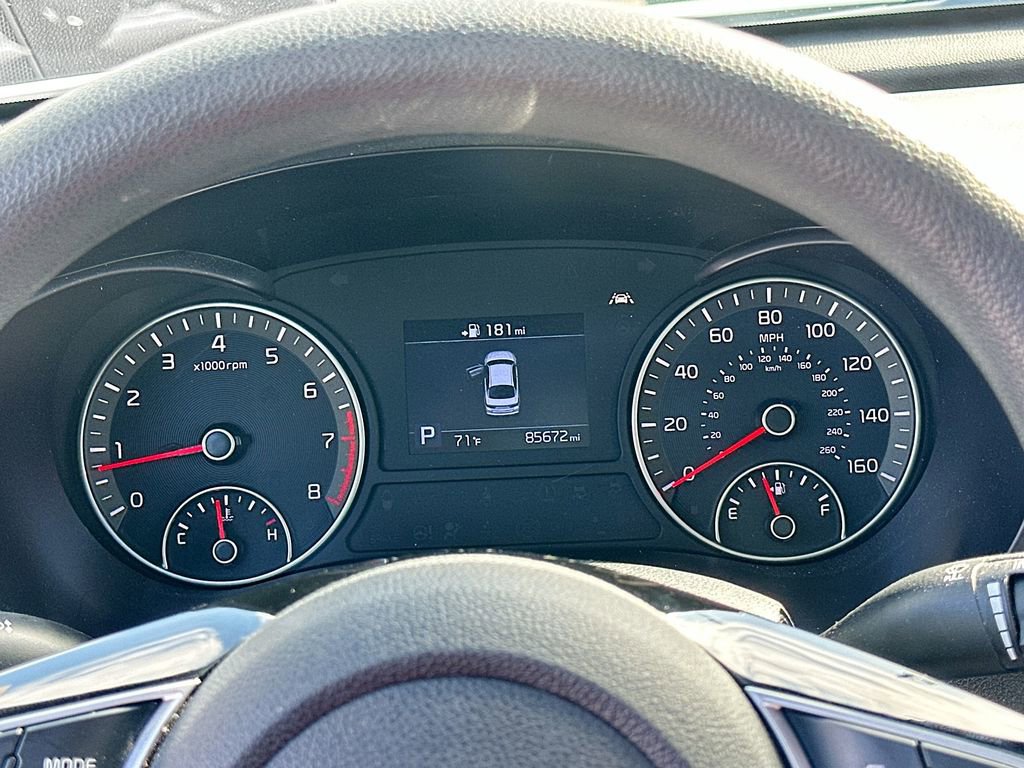 Used 2020 Kia Optima LX image 10