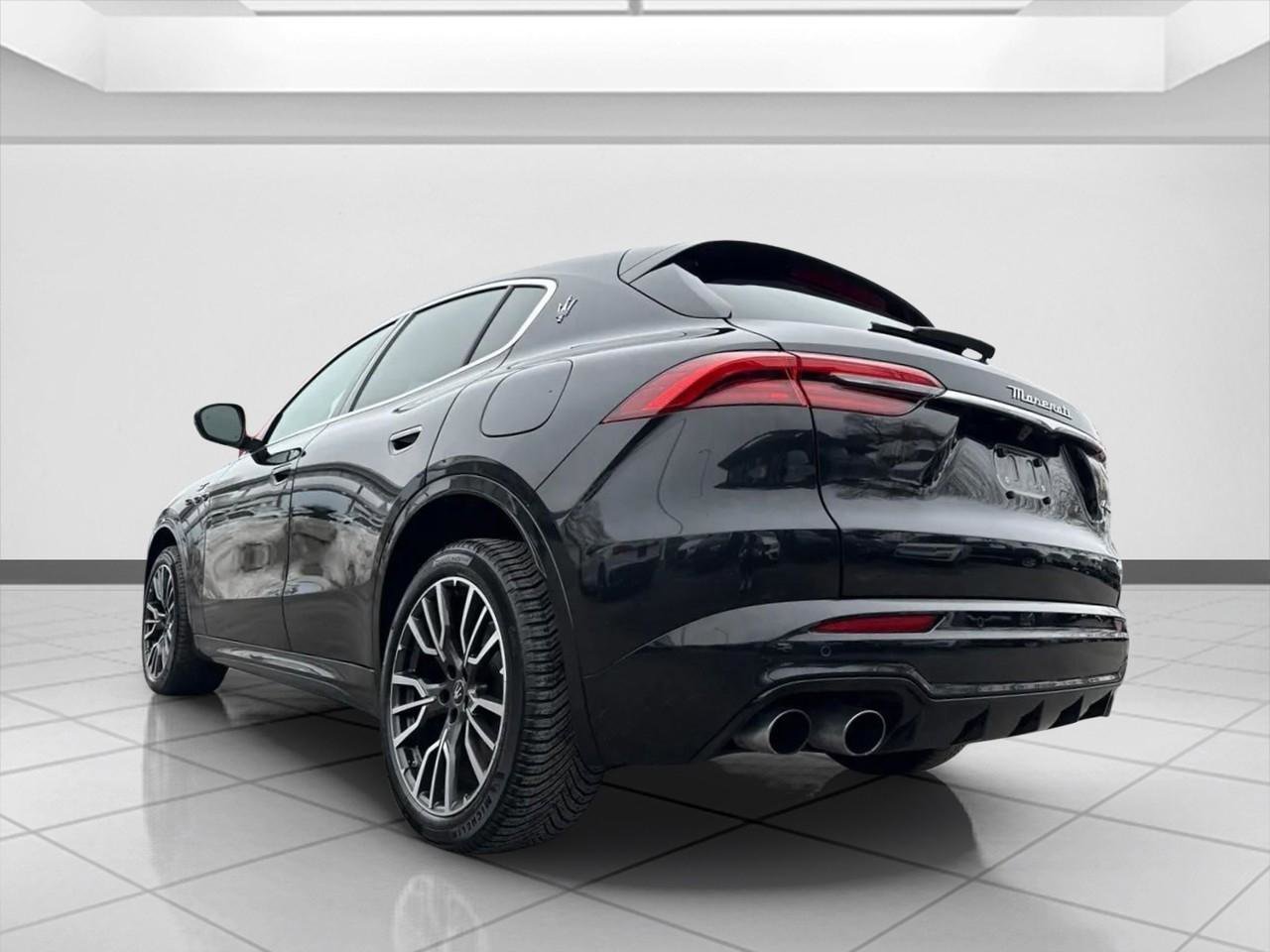 Used 2023 Maserati Grecale GT image 4