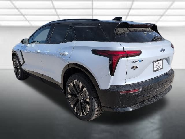 New 2026 Chevrolet Blazer EV RS image 2