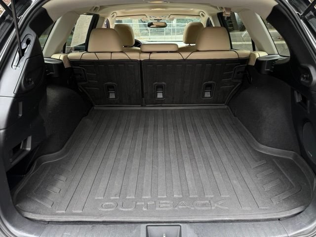 Used 2016 Subaru Outback 2.5i Limited AWD/4WD image 24