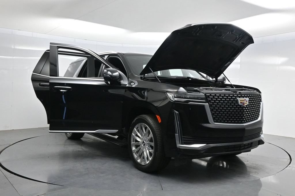 Used 2023 Cadillac Escalade Premium Luxury w/ Performance Package AWD/4WD image 48