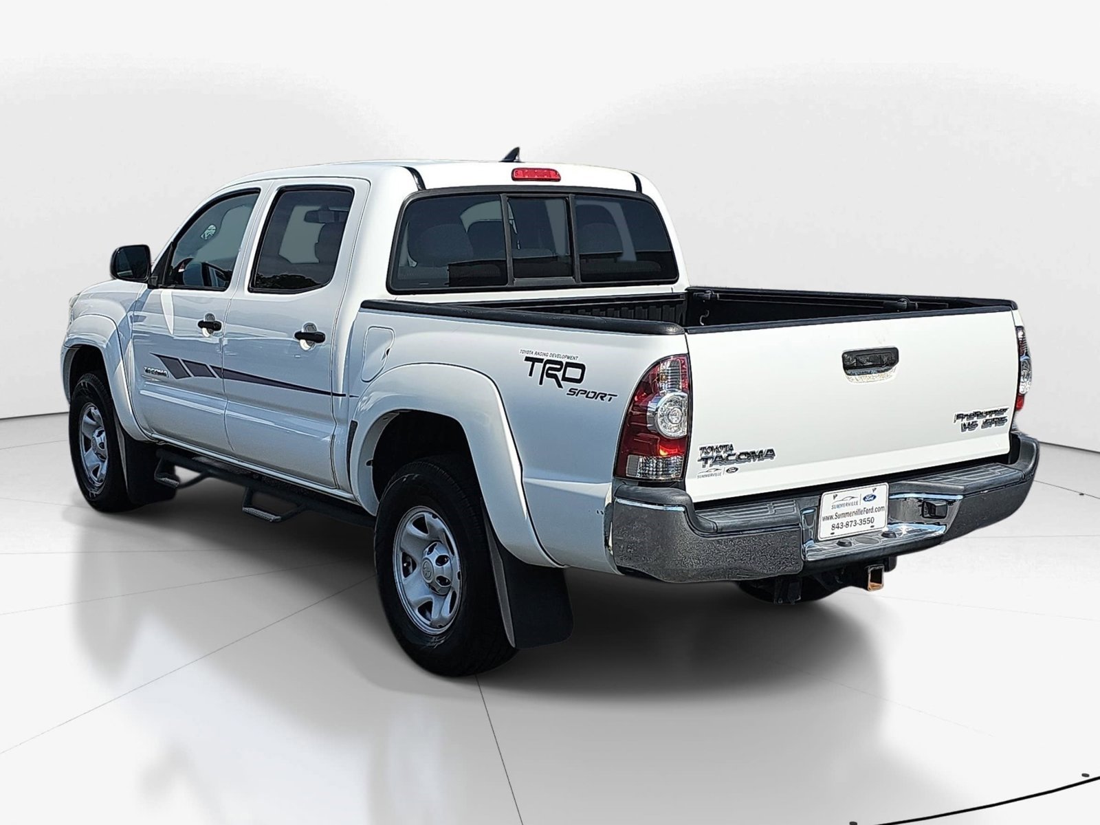 Used 2015 Toyota Tacoma PreRunner w/ SR5 Package RWD image 4