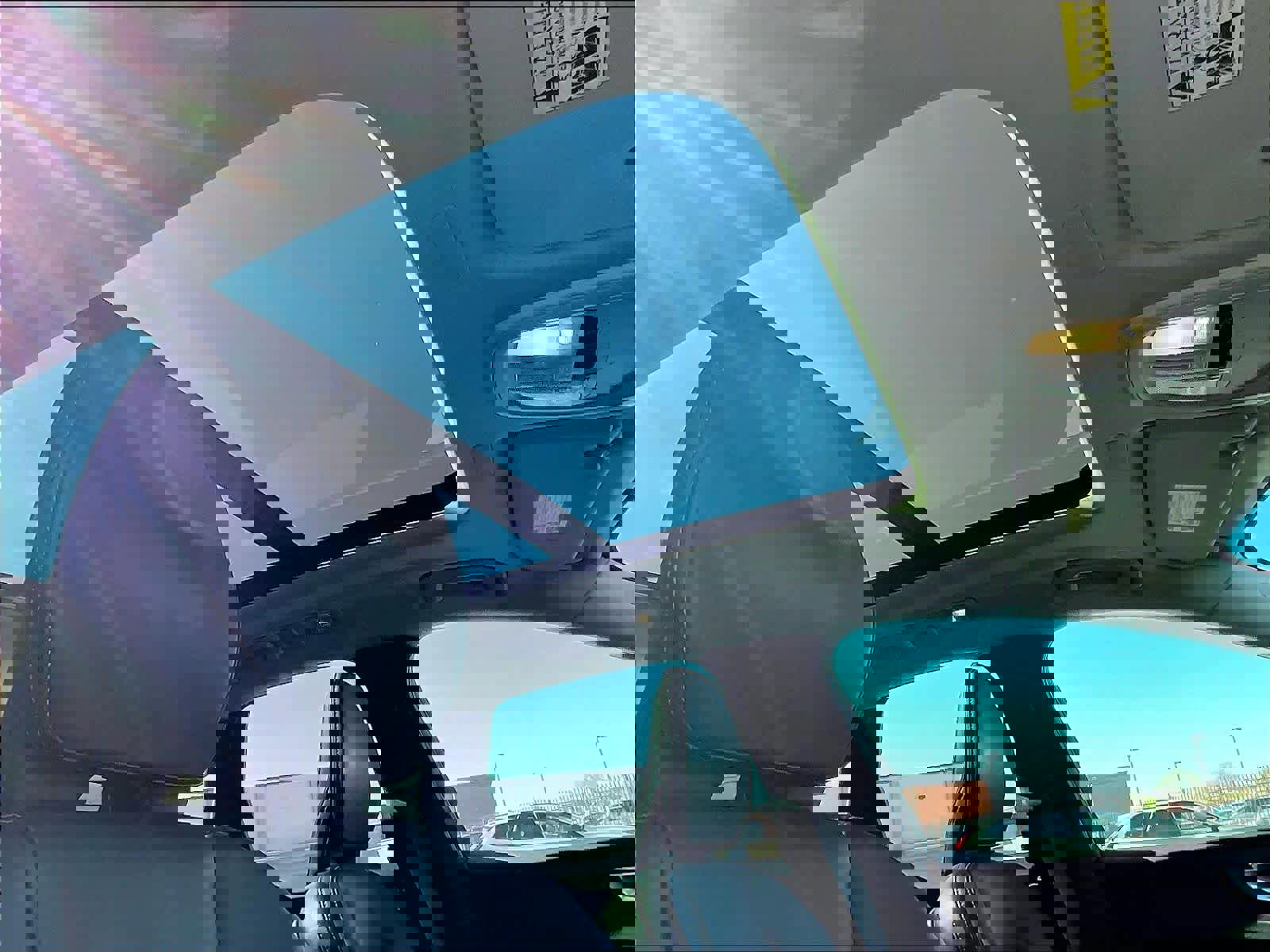 Used 2023 Volvo XC60 T8 Ultimate image 25