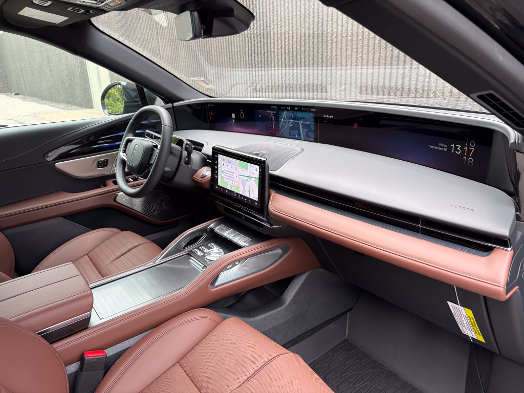 New 2026 Lincoln Nautilus Reserve AWD/4WD image 30