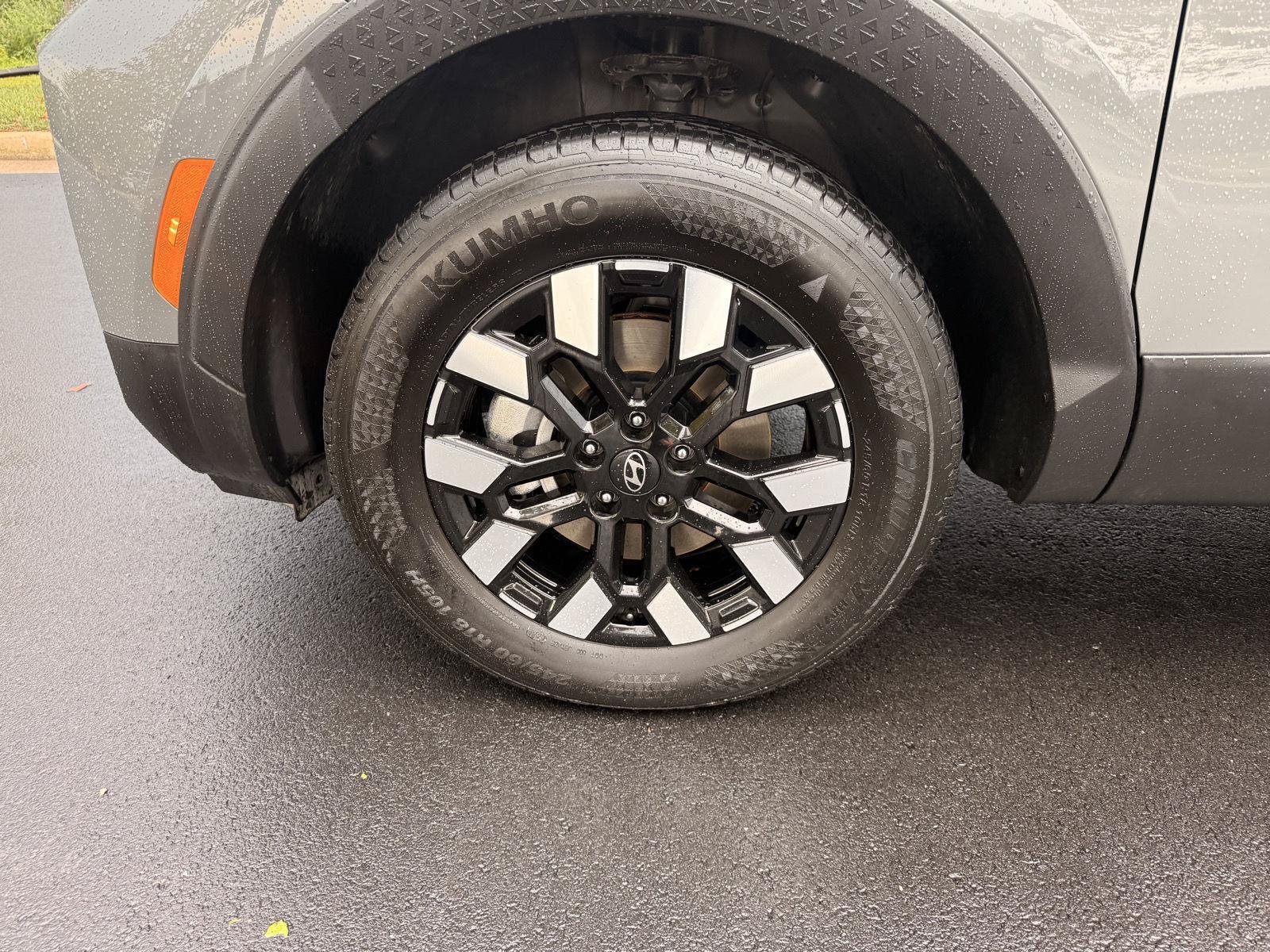 Certified 2025 Hyundai Santa Cruz SEL FWD image 9