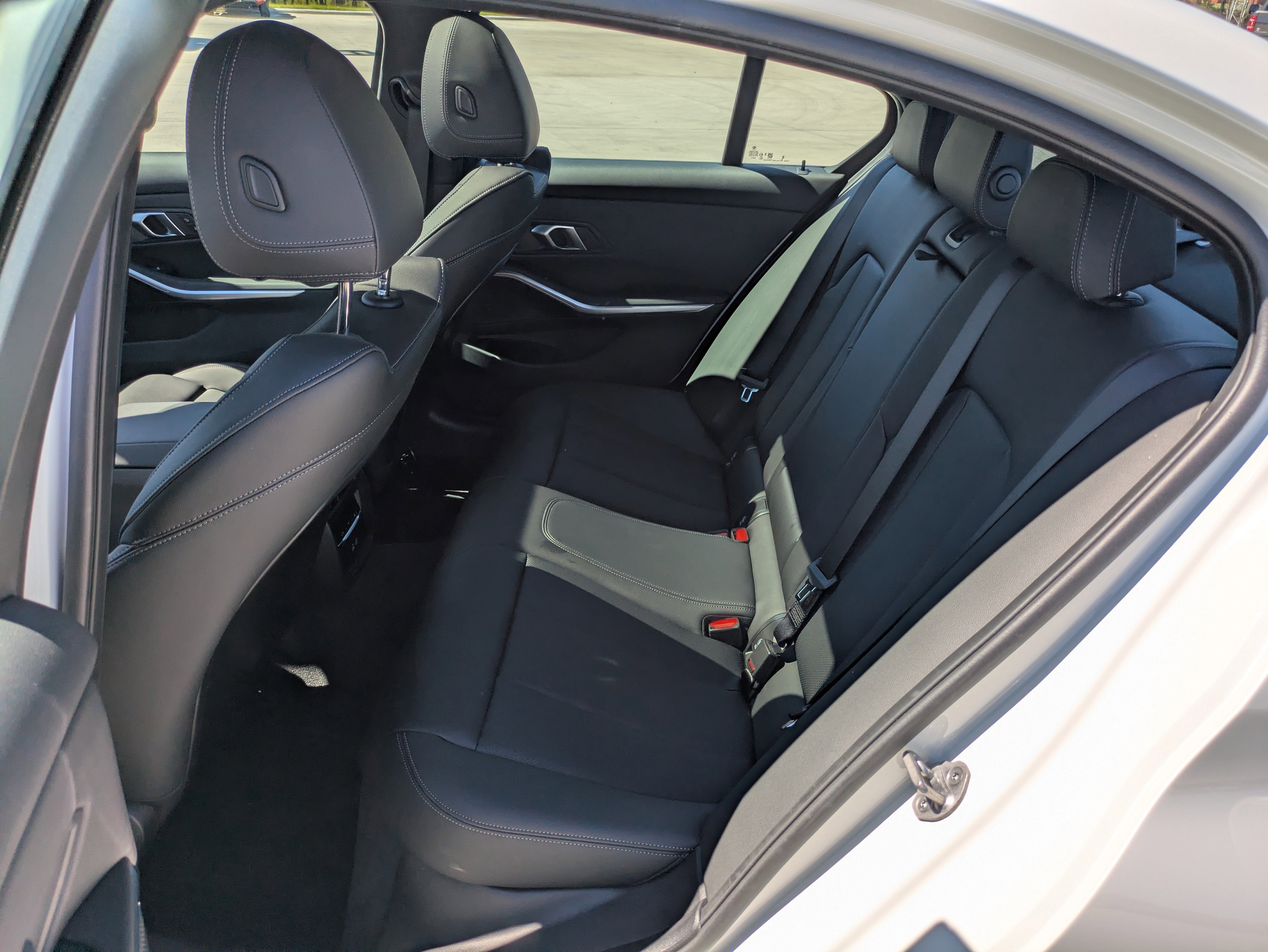 Used 2026 BMW 330i Sedan image 14