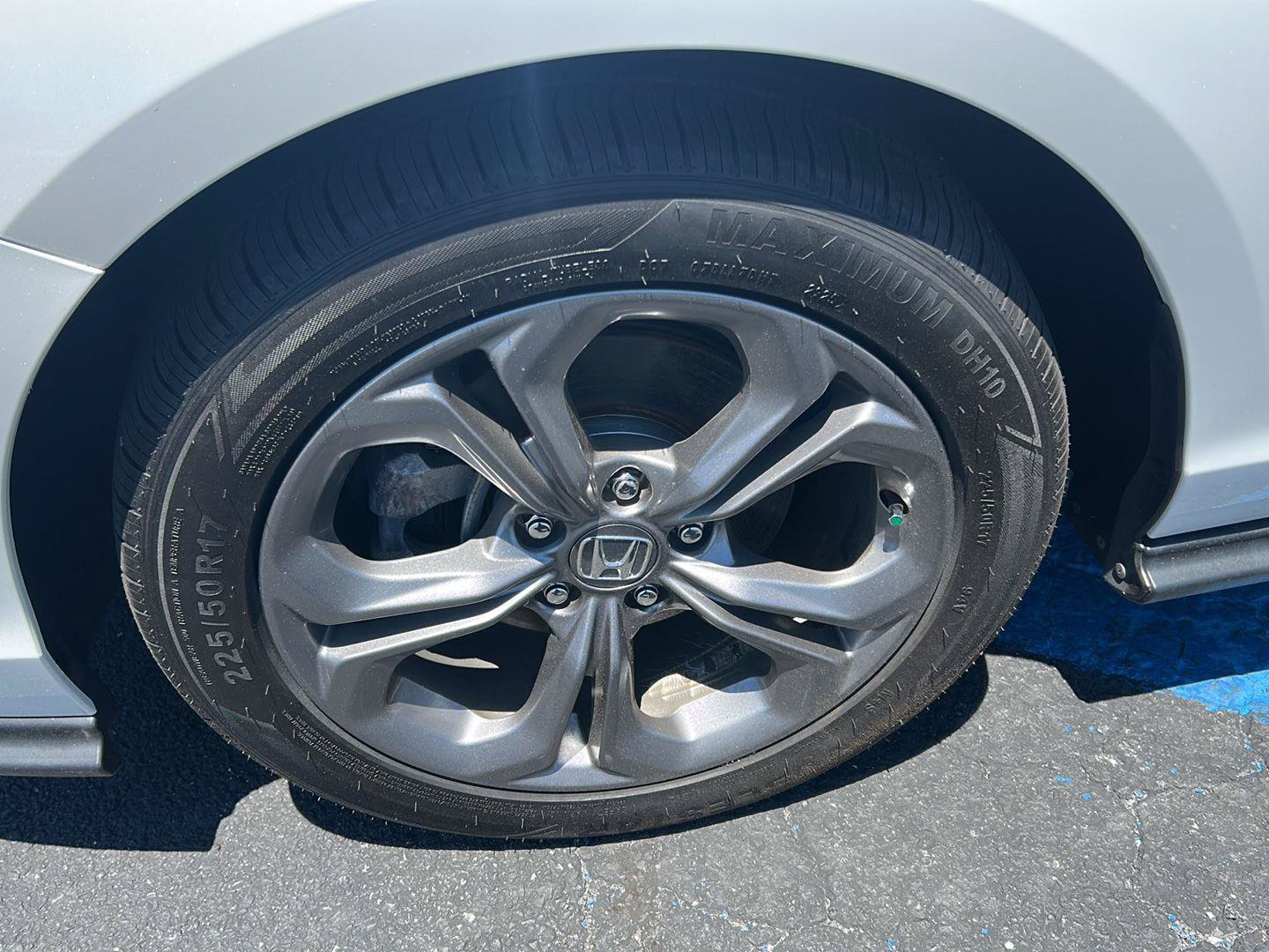 Used 2024 Honda Accord EX image 3