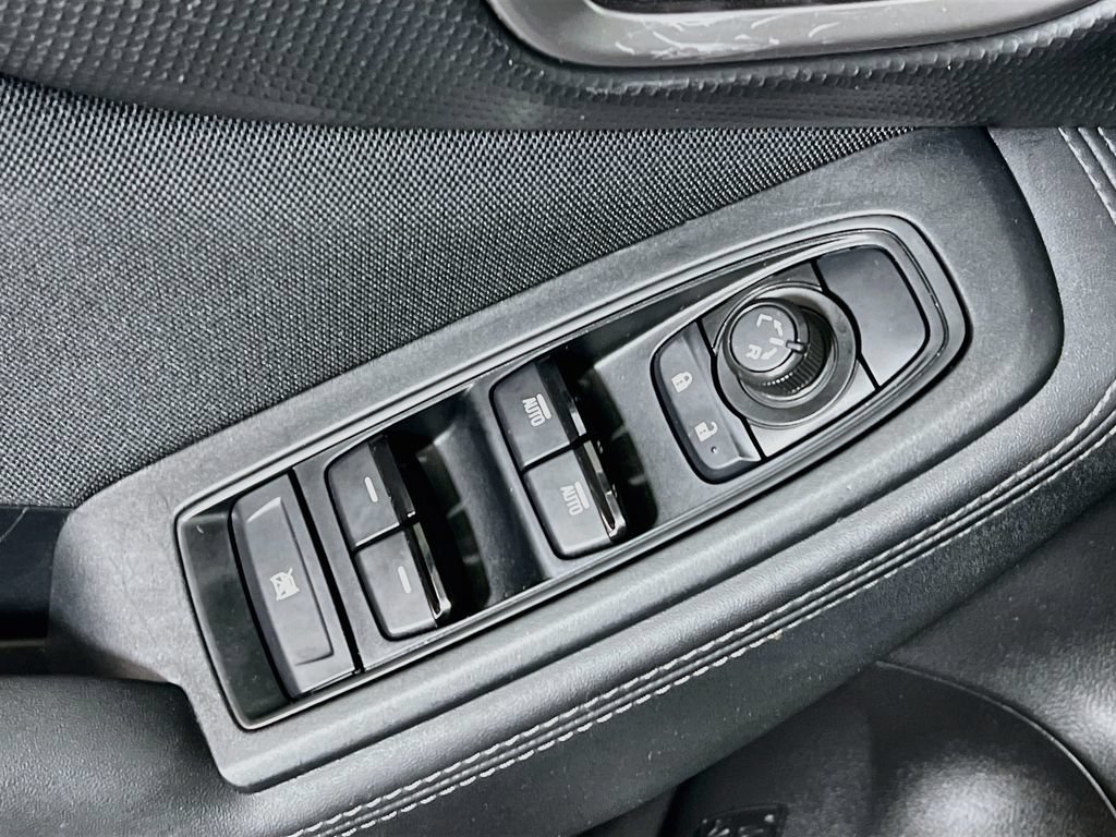 Used 2023 Subaru Forester Premium AWD/4WD image 16
