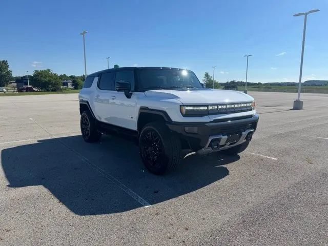 New 2026 GMC Hummer EV SUV w/ LPO, Illumination Package AWD/4WD image 1