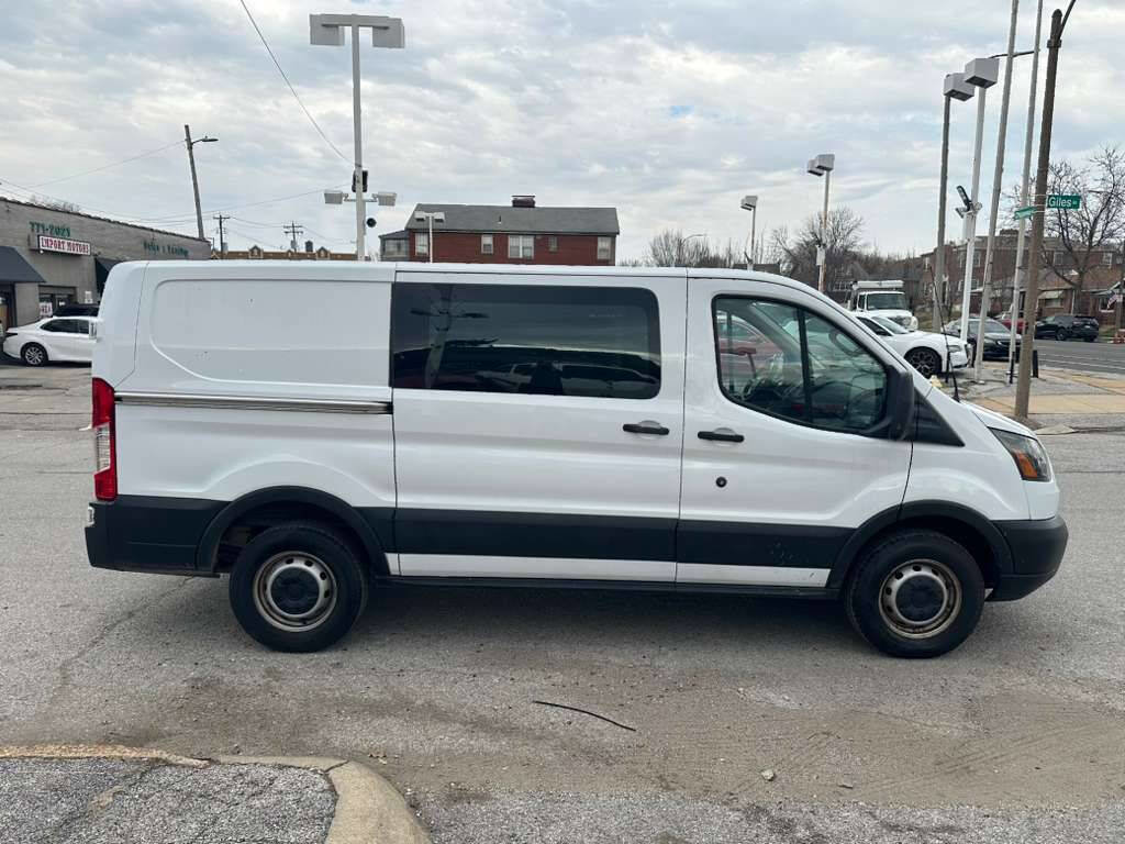 Used 2019 Ford Transit 250 130 Low Roof RWD image 7