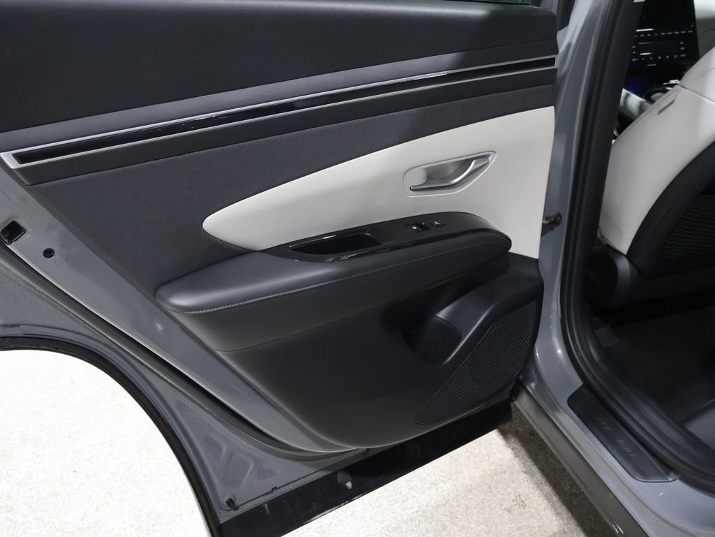 Used 2024 Hyundai Tucson Limited image 19