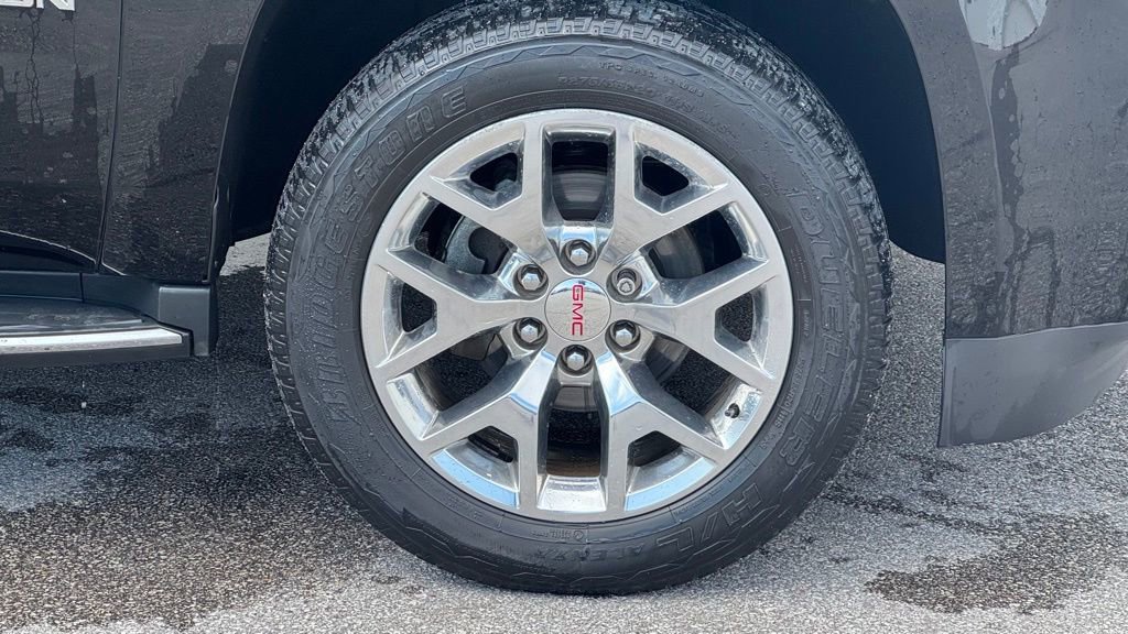 Used 2017 GMC Yukon SLT w/ Open Road Package image 3