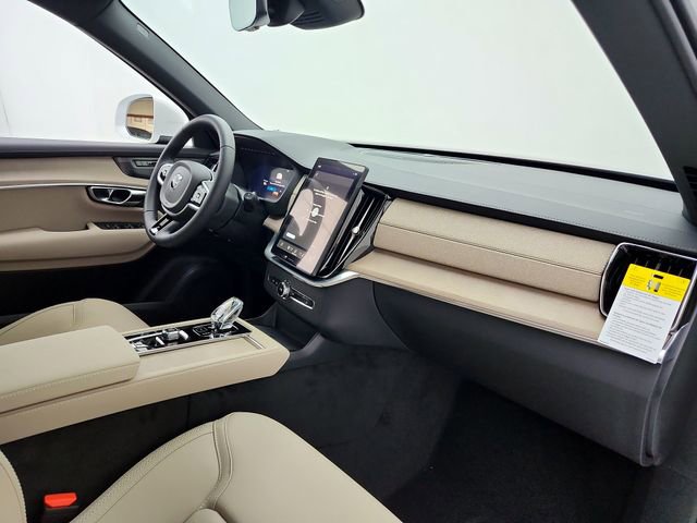New 2026 Volvo XC90 B5 Plus w/ Protection Package image 17
