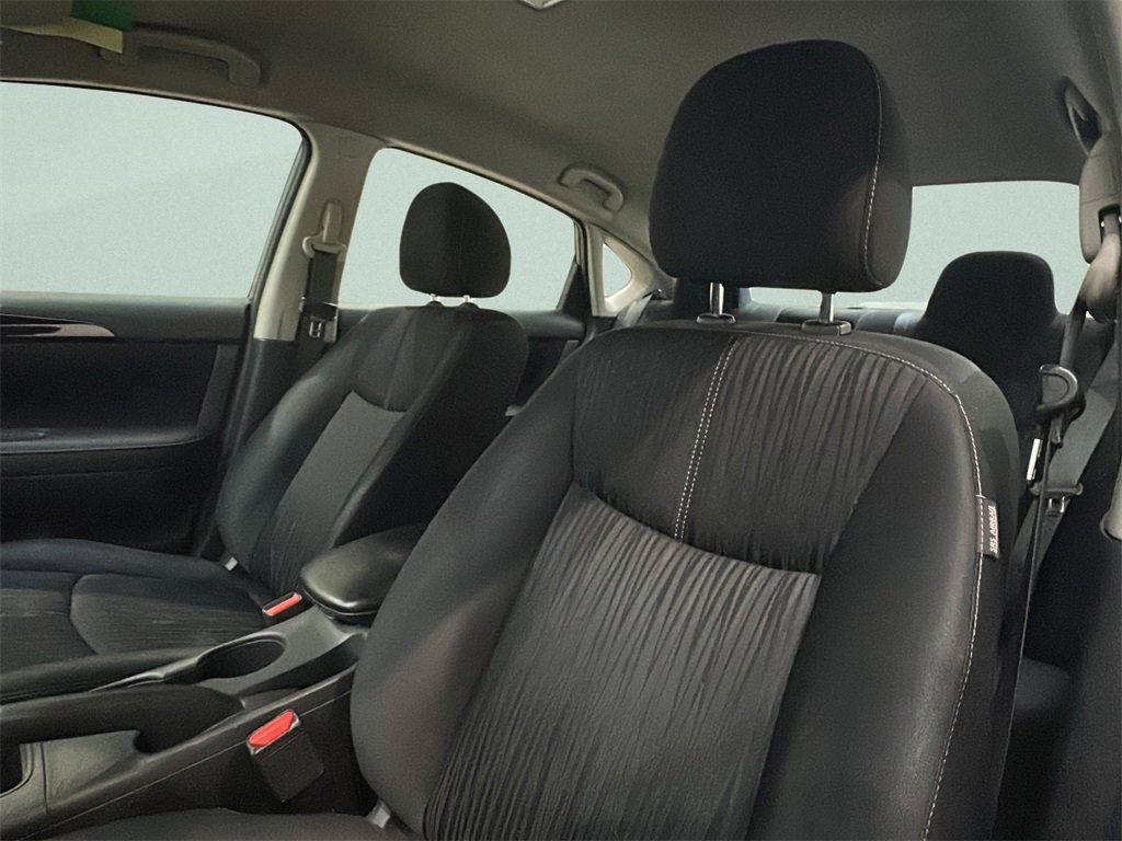 Used 2018 Nissan Sentra SV image 9