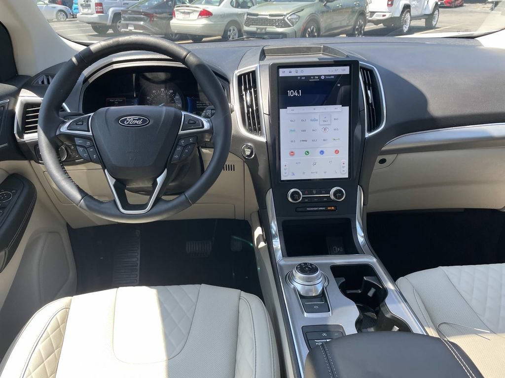 Used 2024 Ford Edge Titanium w/ Titanium Elite Package AWD/4WD image 15