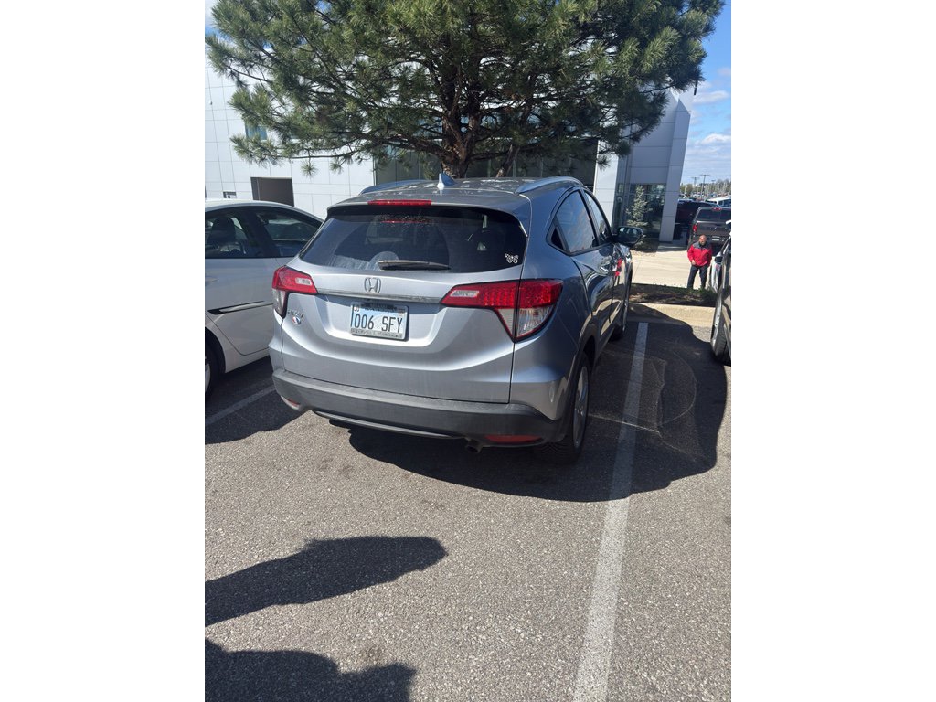 Used 2019 Honda HR-V EX image 3