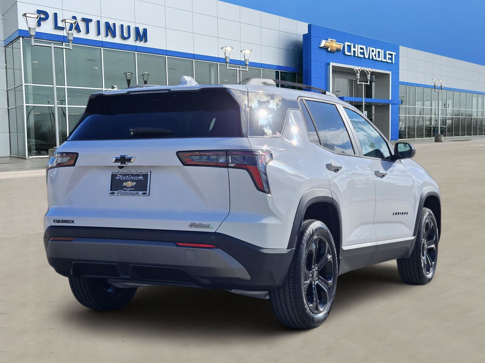 New 2027 Chevrolet Equinox LT w/ Convenience Package II FWD image 5