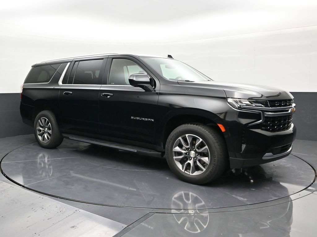 Used 2022 Chevrolet Suburban LS w/ Driver Alert Package RWD image 7