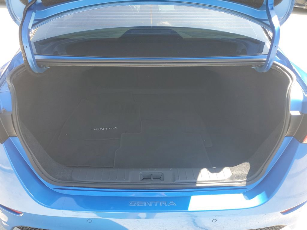 Certified 2021 Nissan Sentra SR FWD image 14