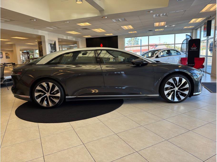 Used 2023 Lucid Air Touring image 4
