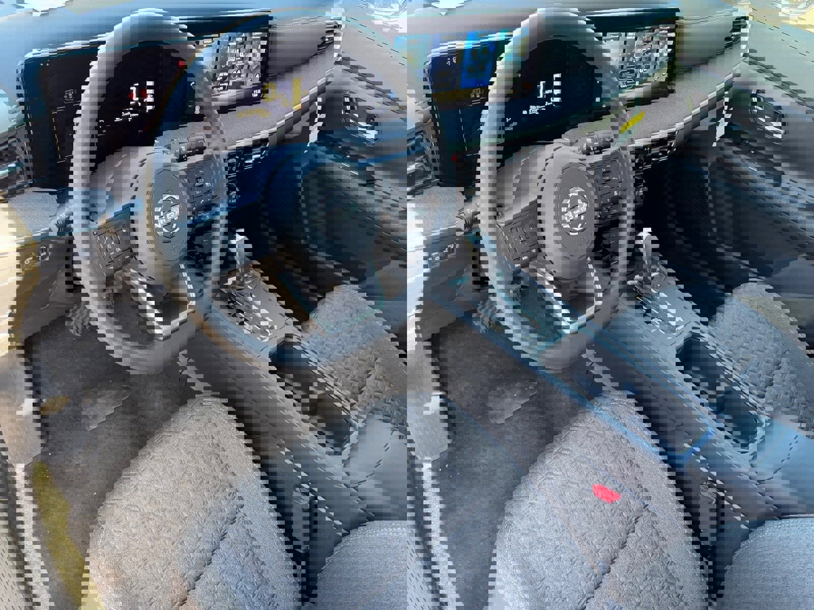 New 2026 Nissan Kicks SV w/ SV Premium Package image 17