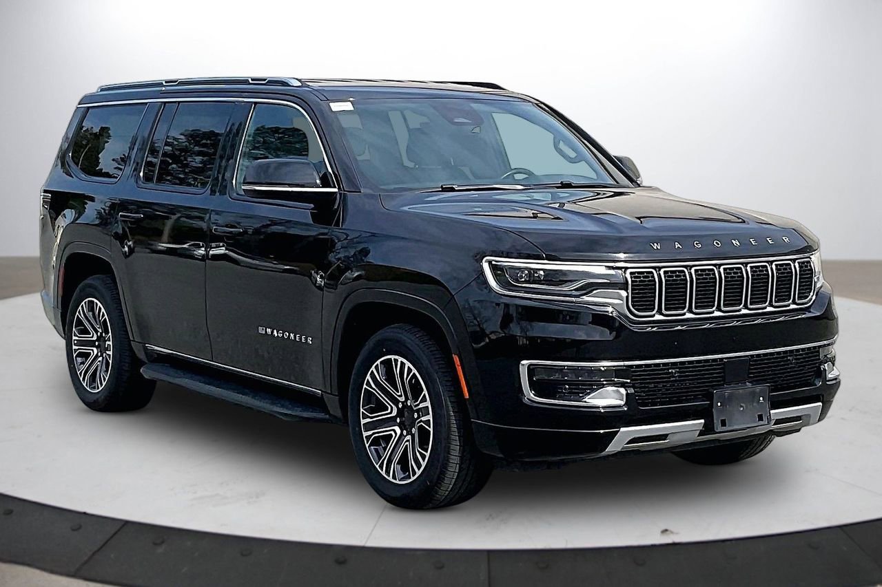Certified 2024 Jeep Wagoneer Series II w/ Flexible Seating Group AWD/4WD image 2