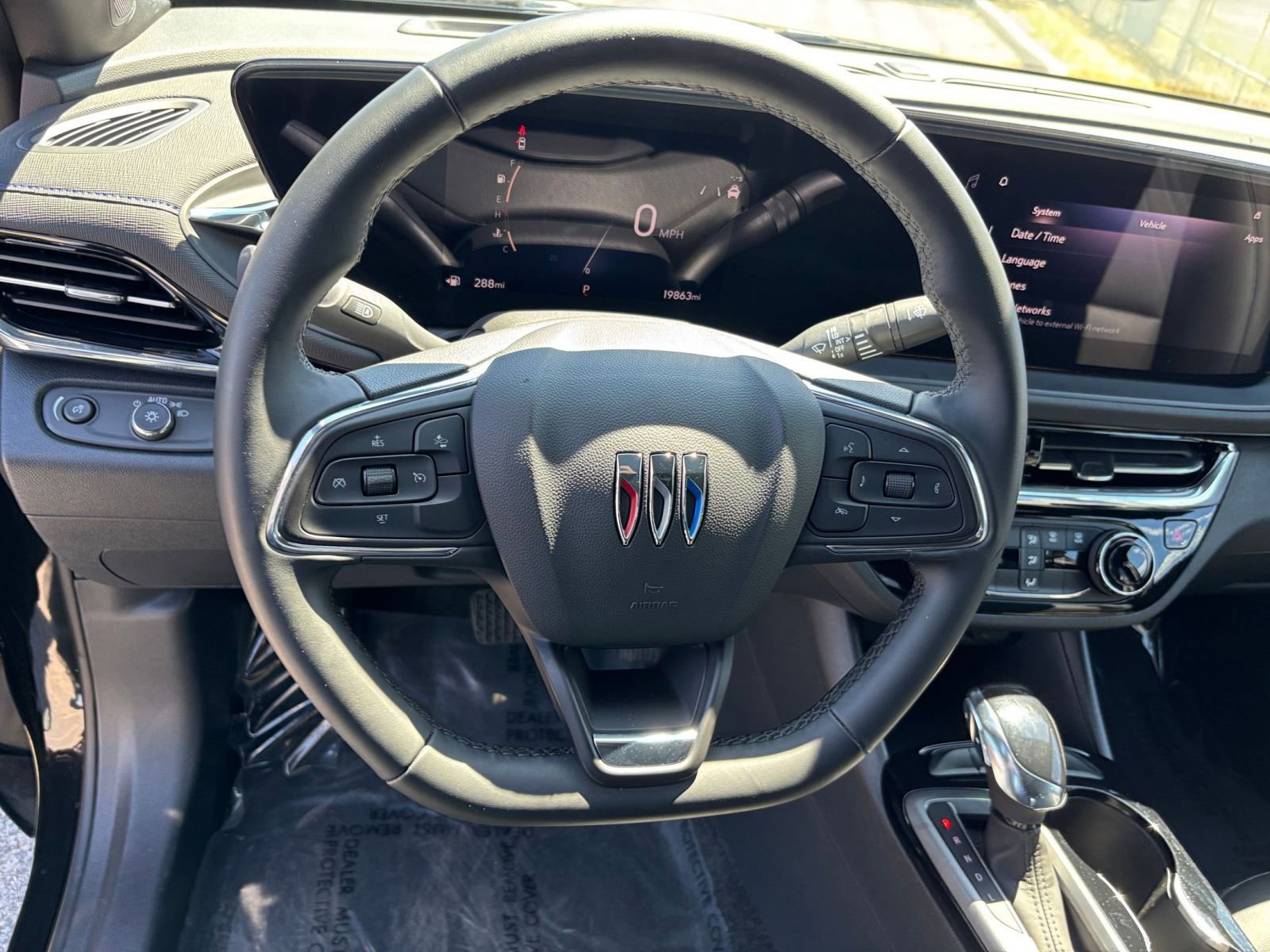 Used 2025 Buick Envista Sport Touring image 27