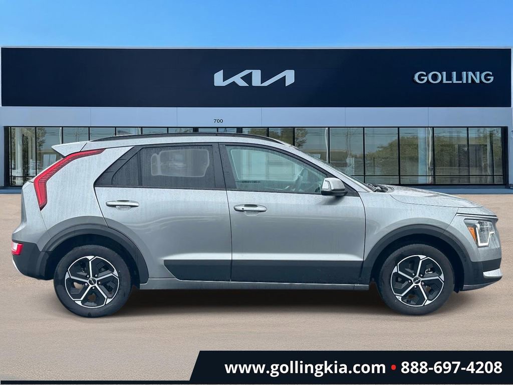 Certified 2025 Kia Niro EX FWD image 2