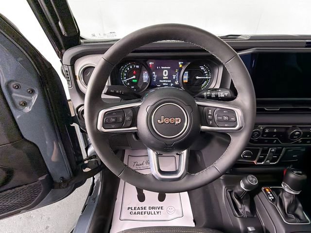 Used 2025 Jeep Wrangler Unlimited Sahara w/ Safety Group image 11