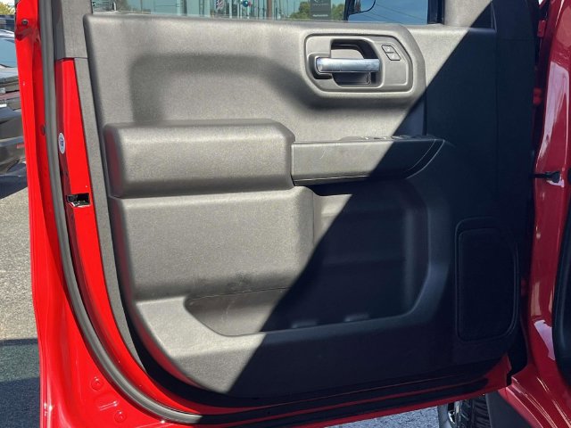 Used 2021 Chevrolet Silverado 1500 Custom Trail Boss AWD/4WD image 14