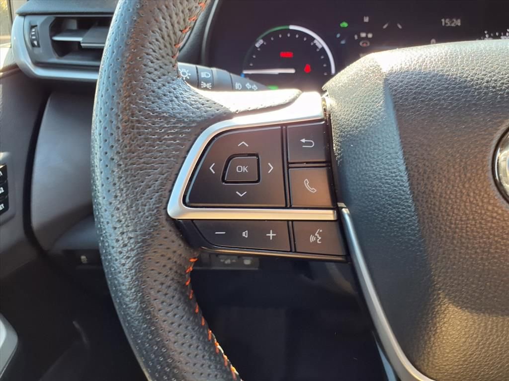 Used 2024 Toyota Sienna XSE w/ XSE Premium Package image 20