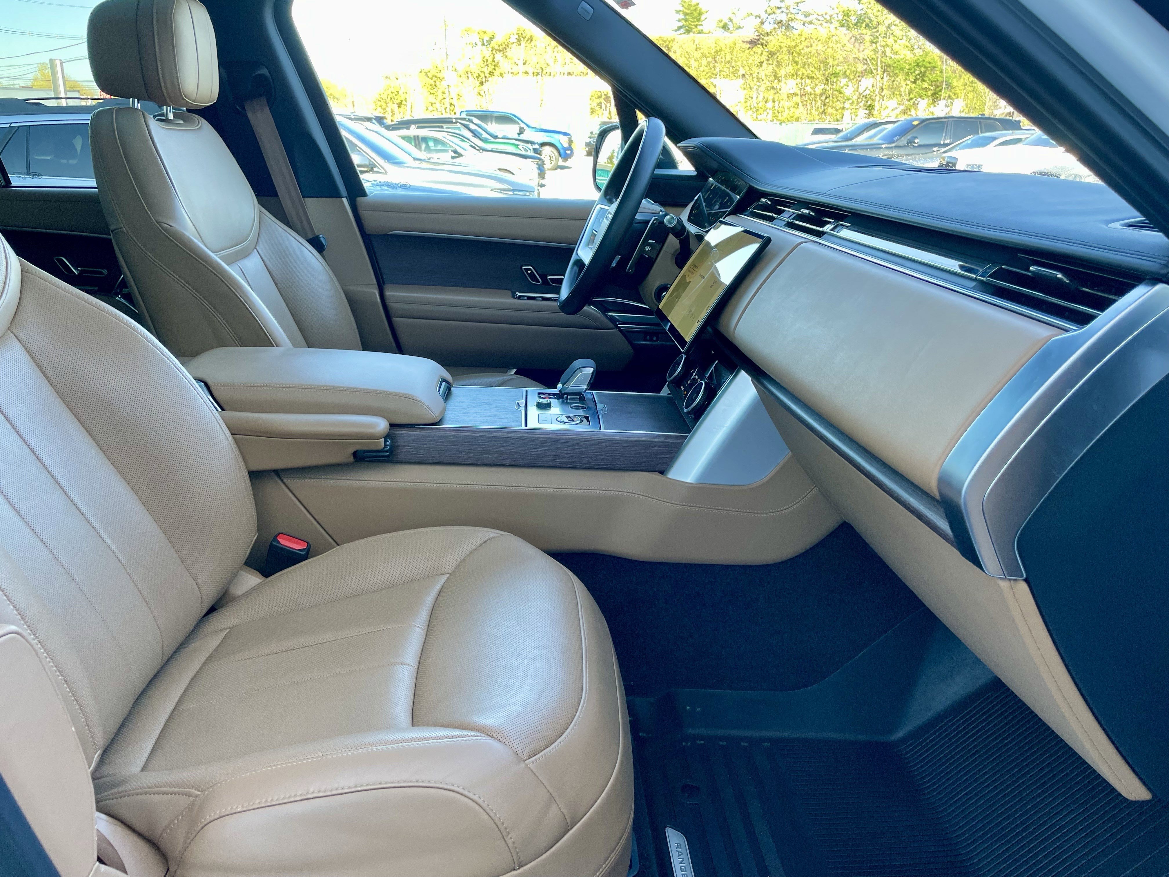 Used 2022 Land Rover Range Rover SE image 15